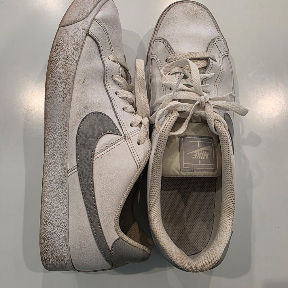 Nike Court Sneakers